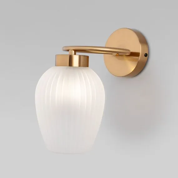 Eurosvet a064953 30184/1 Настенный светильник латунь