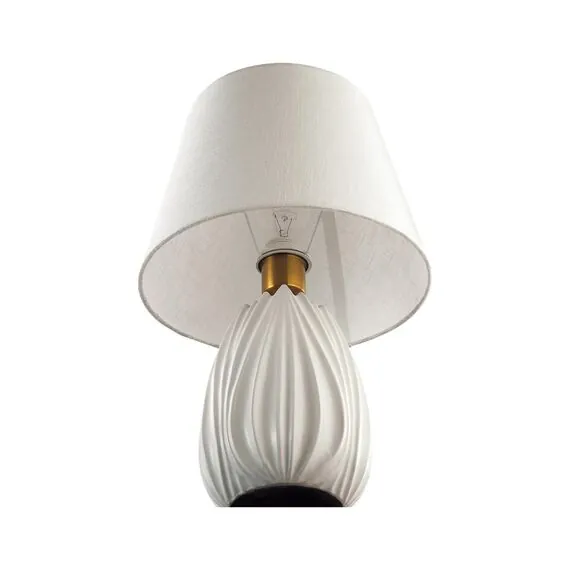 LUMION 8121/1T COMFI LN25 375 белый, керамика/текстиль Настольная лампа E27 1*60W 220V SONA, изображение 3