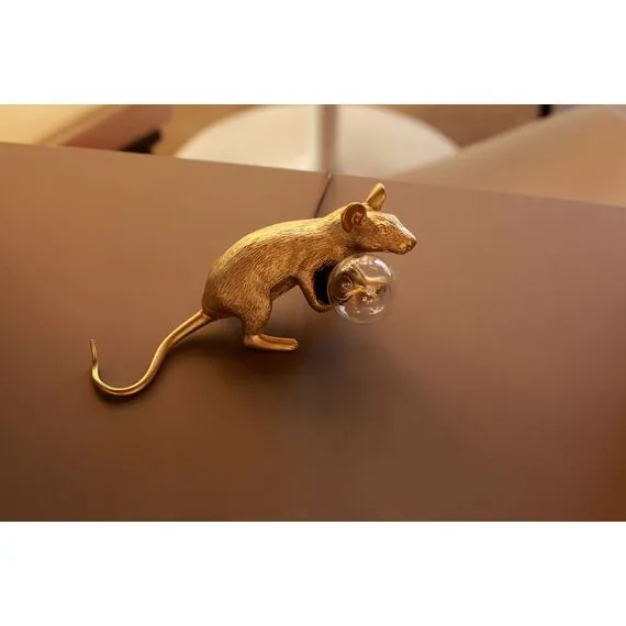 Seletti 00133966; 15232 Настольная лампа Mouse Lamp Lyie Down Gold USB, изображение 7